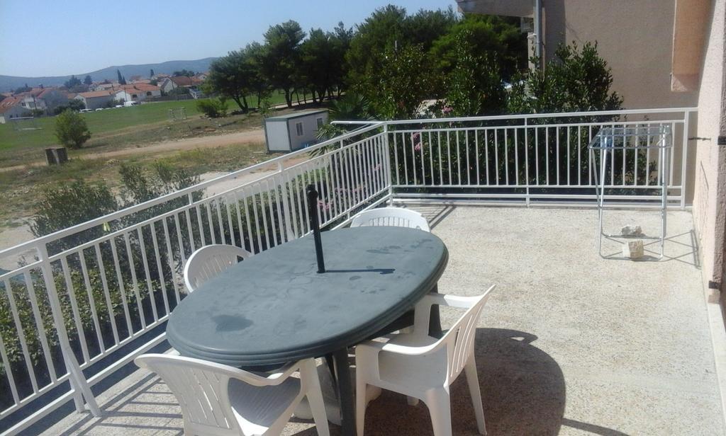 Apartment Rogic بيوغْغاد نا موغو المظهر الخارجي الصورة